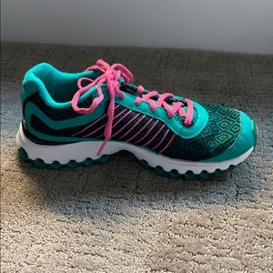 K-Swiss Green and Link Sneakers with Aztec Pattern